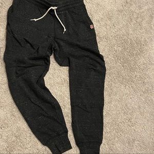 Homage women’s go-to joggers size small